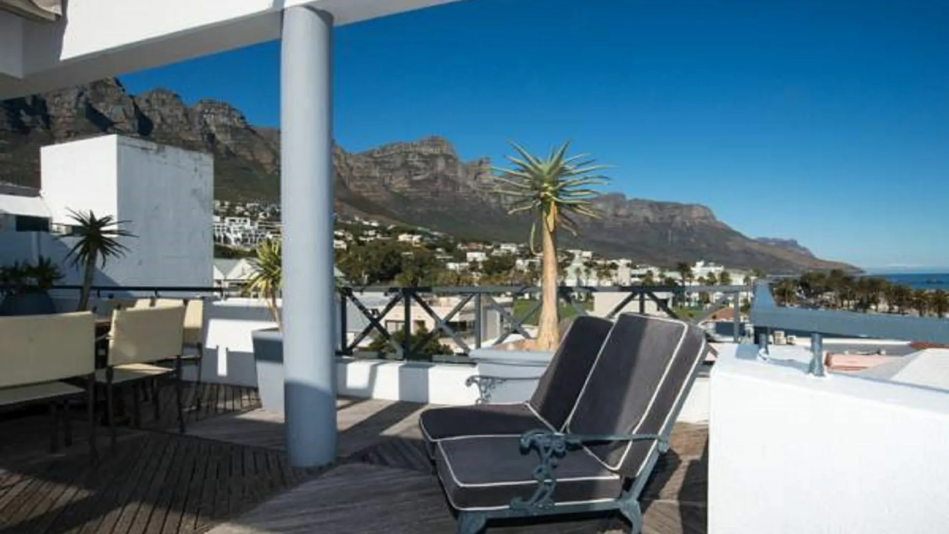 Apartment Place On The Bay Self-Catering Cape Town